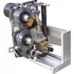 Masina de etichetat semiautomata